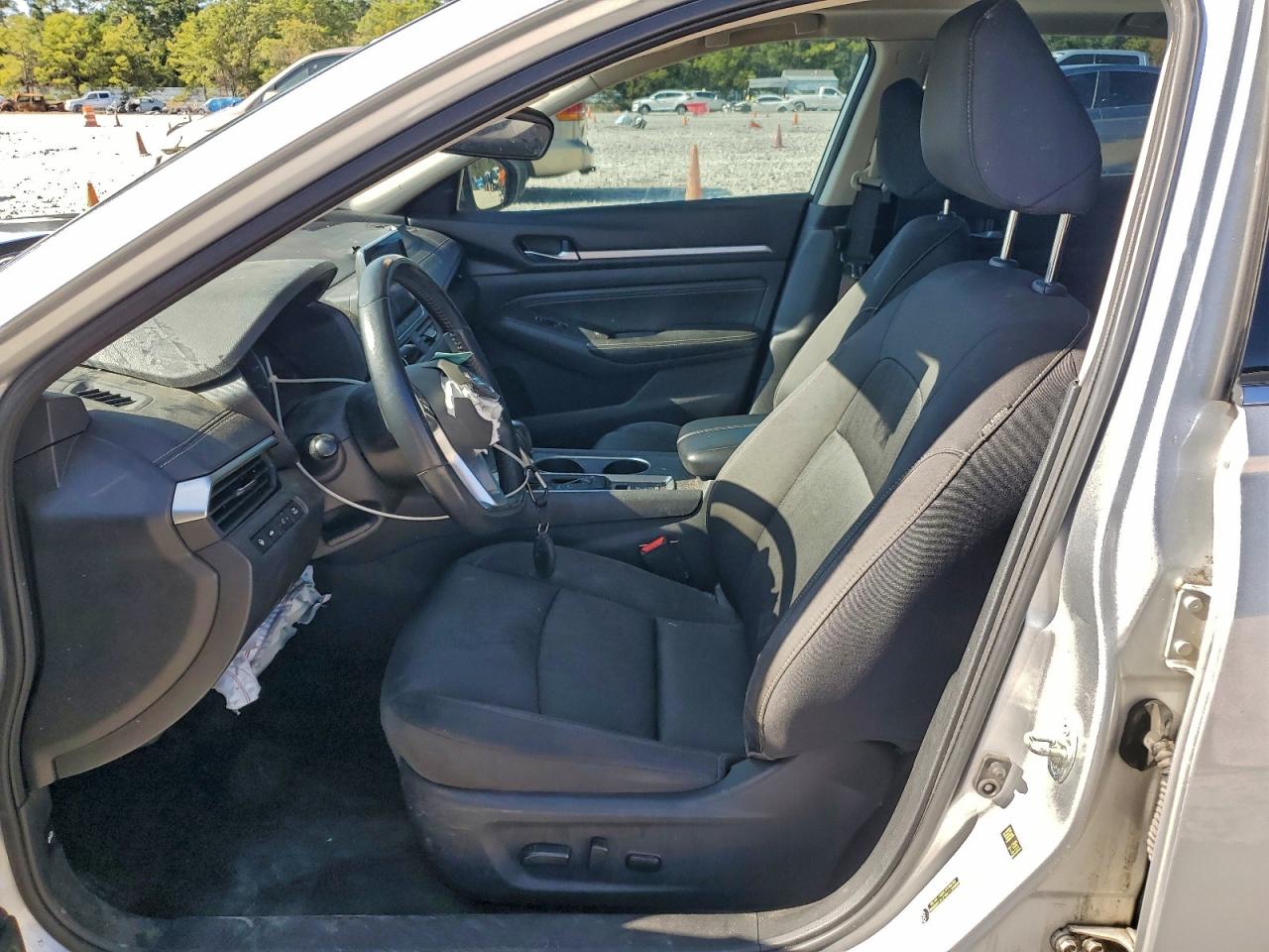 Nissan Altima Sv Image 8