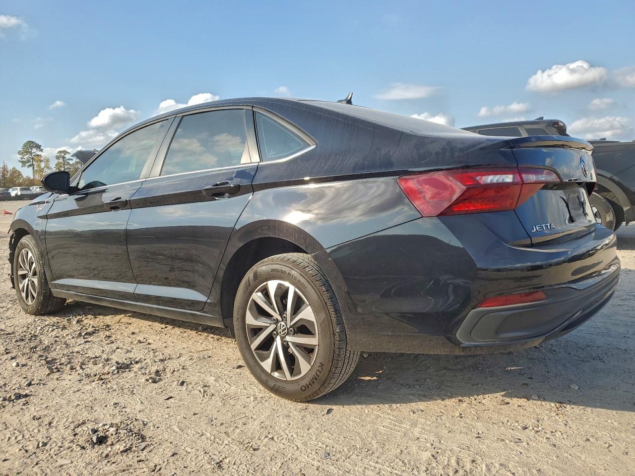 Volkswagen Jetta S Image 6