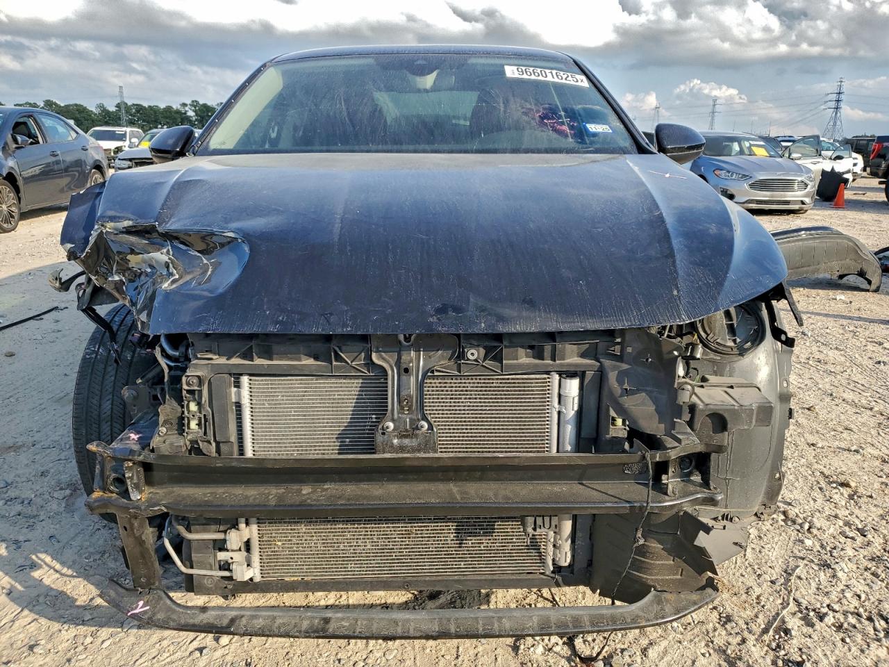 Volkswagen Jetta S Image 3