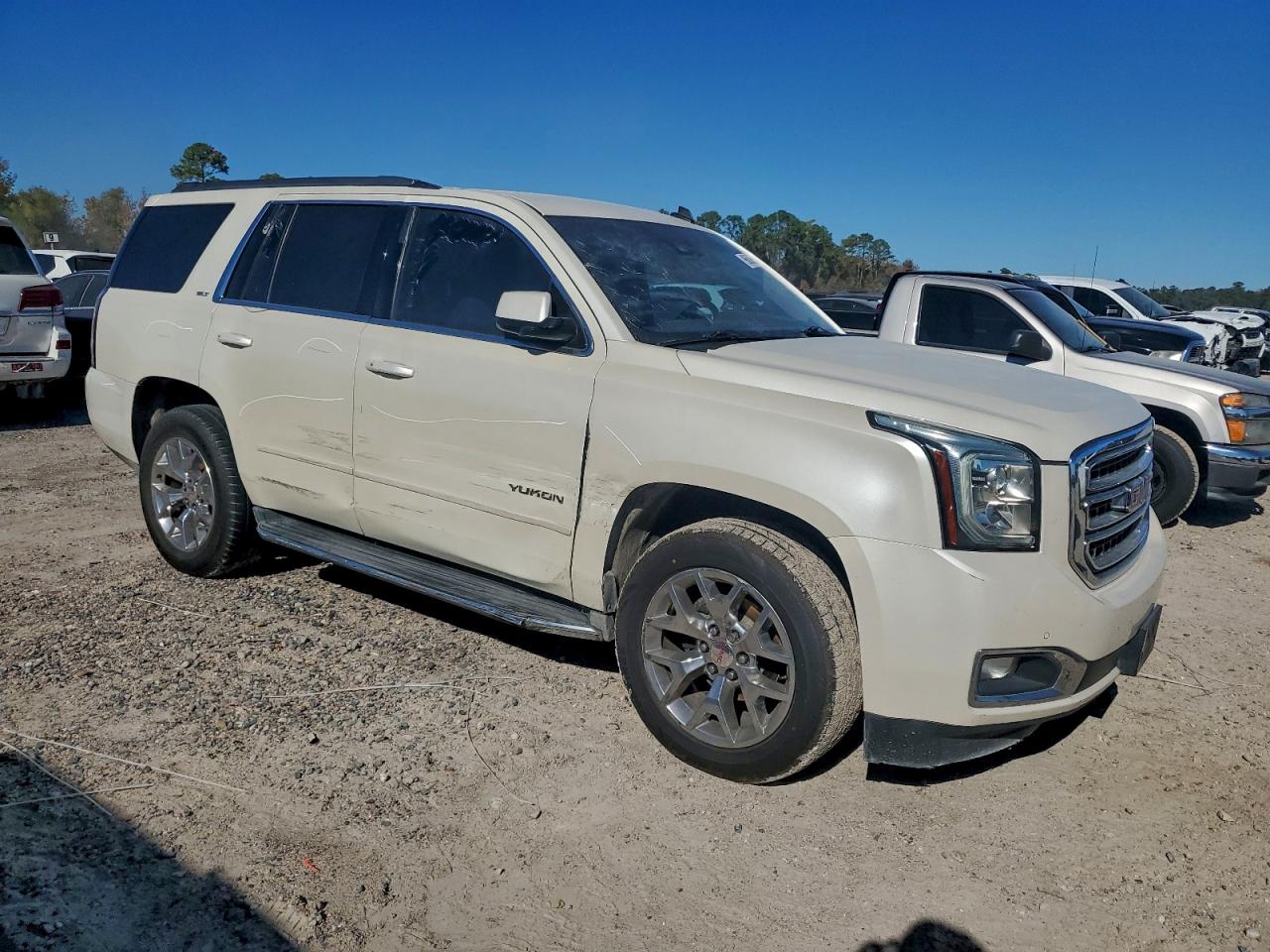 GMC Yukon Slt Image 12
