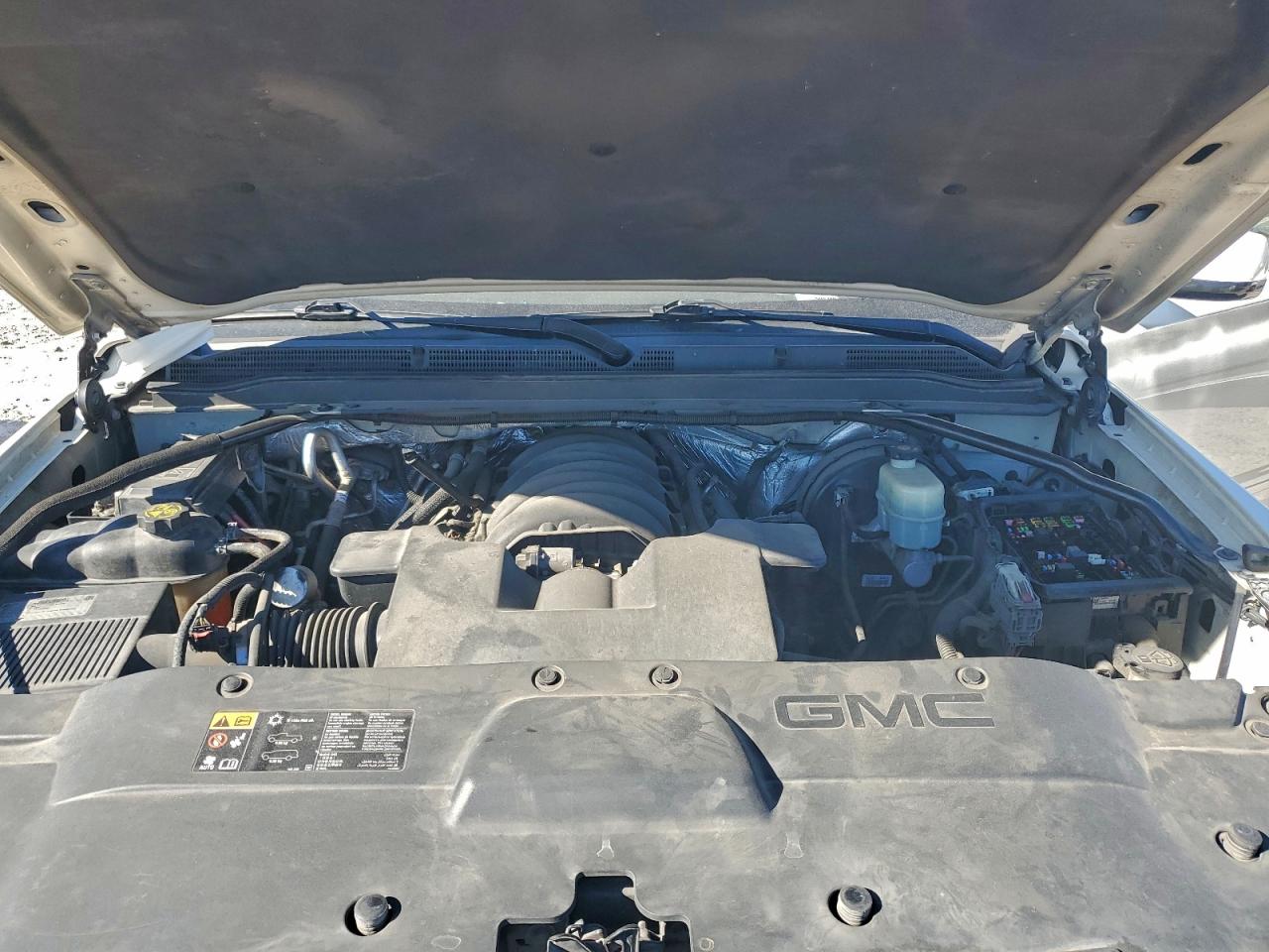 GMC Yukon Slt Image 9