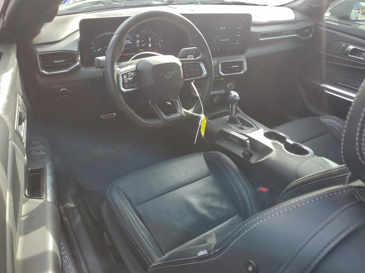 Ford Mustang Gt Image 4