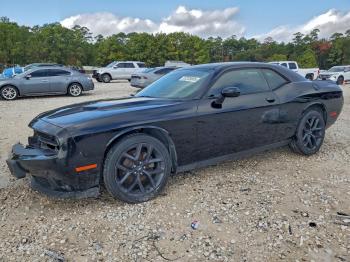  Salvage Dodge Challenger
