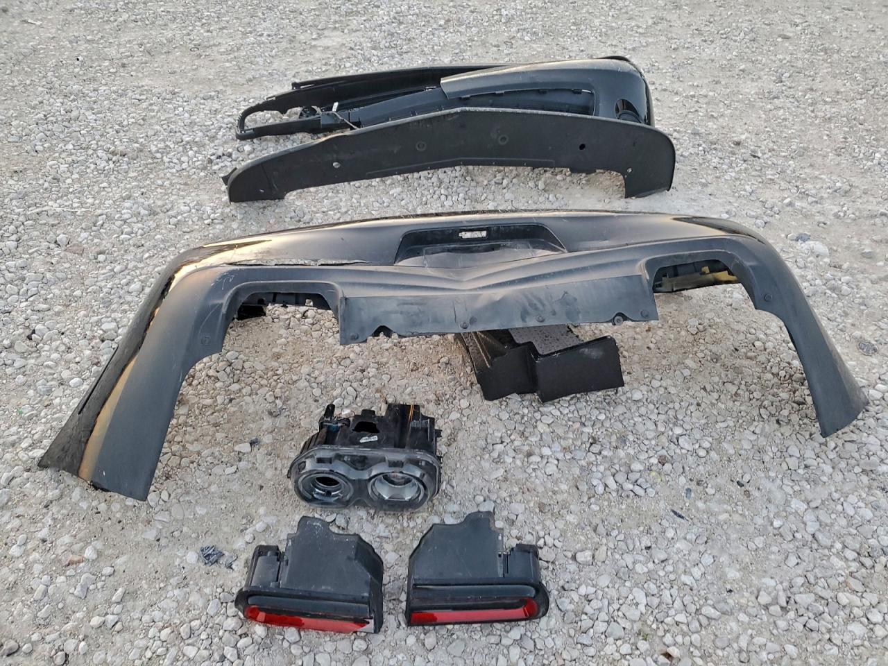 Dodge Challenger R/t Scat Pack Image 11