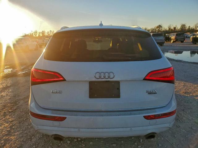 Audi Q5 Premium Plus Image 12