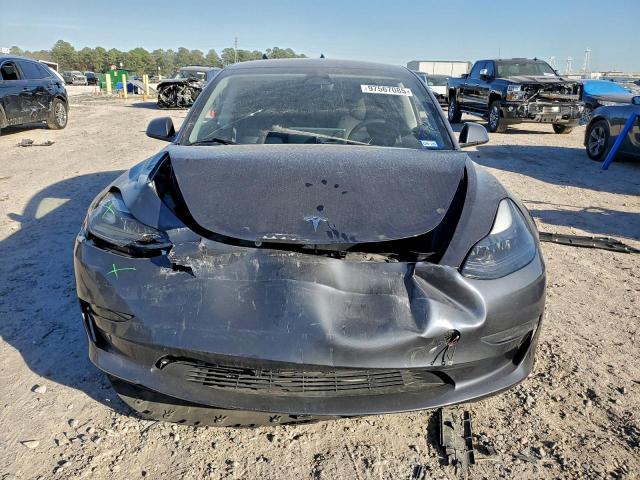 Tesla Model 3 Image 2