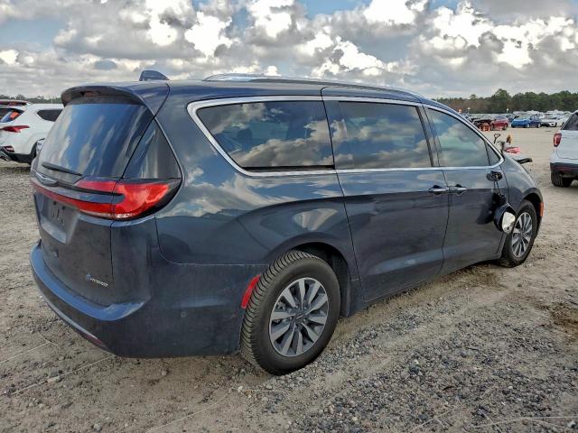 Chrysler Pacifica Hybrid Touring L Image 7