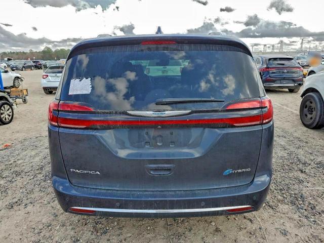 Chrysler Pacifica Hybrid Touring L Image 5