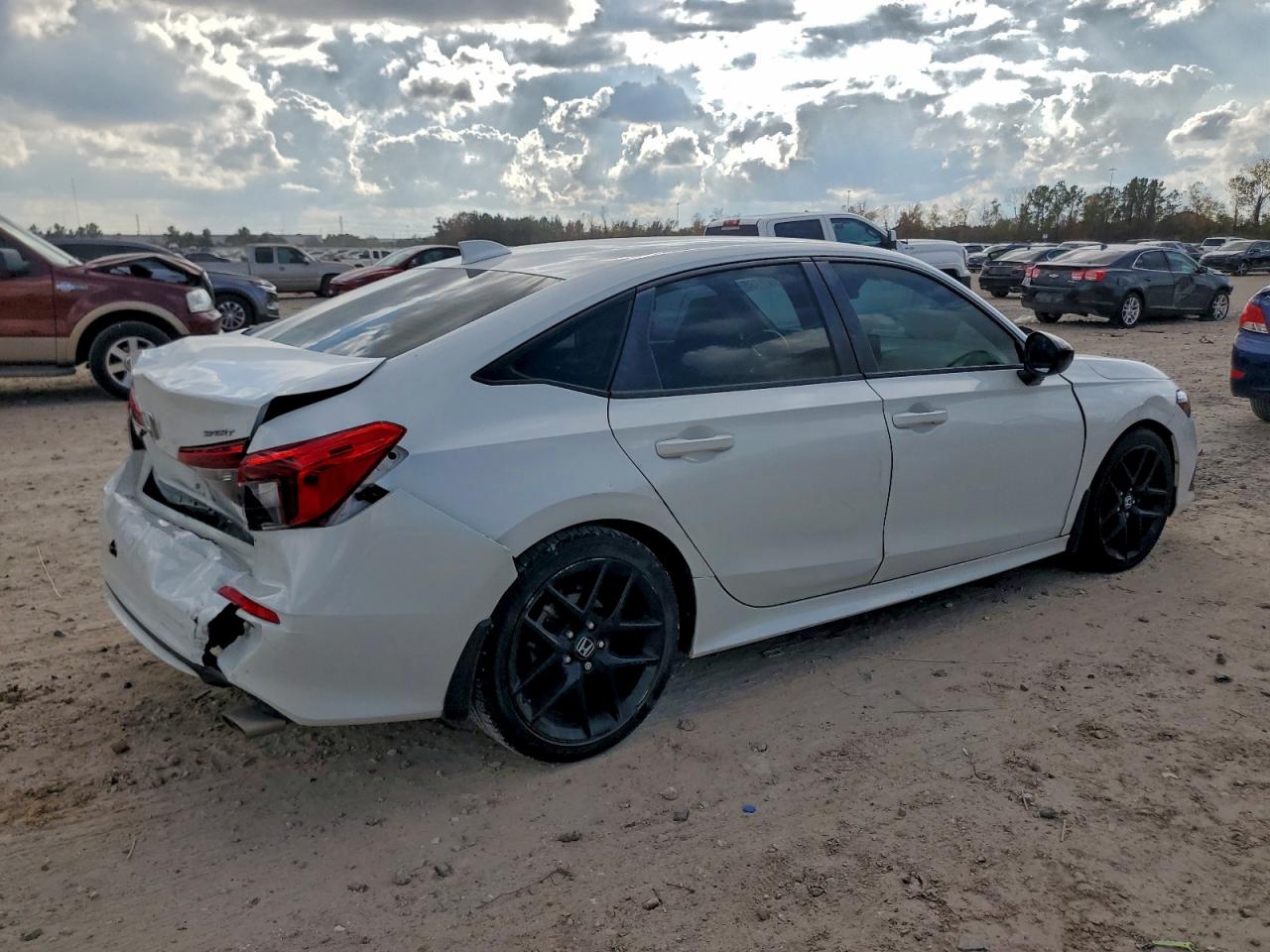 Honda Civic Sport Image 2