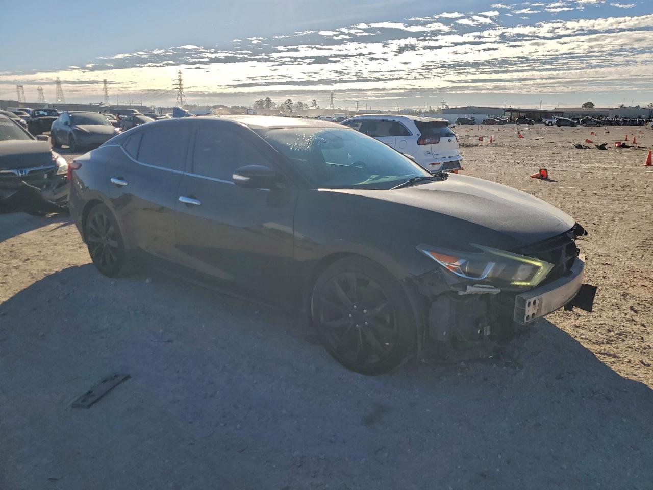 Nissan Maxima 3.5s Image 3