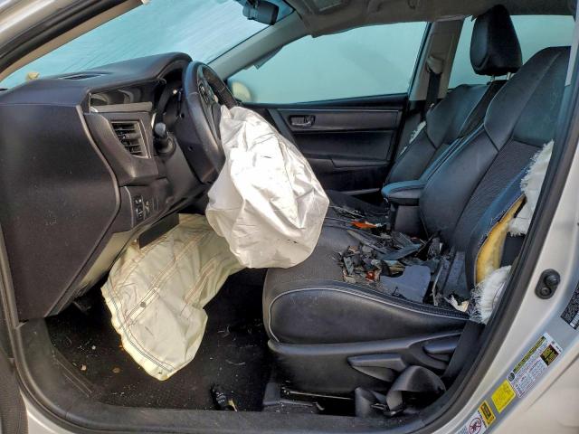 Toyota Corolla L Image 4