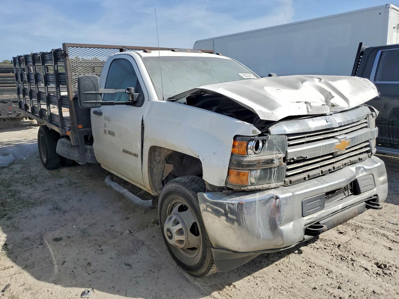 Chevrolet Silverado C3500 Image 10