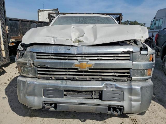 Chevrolet Silverado C3500 Image 4