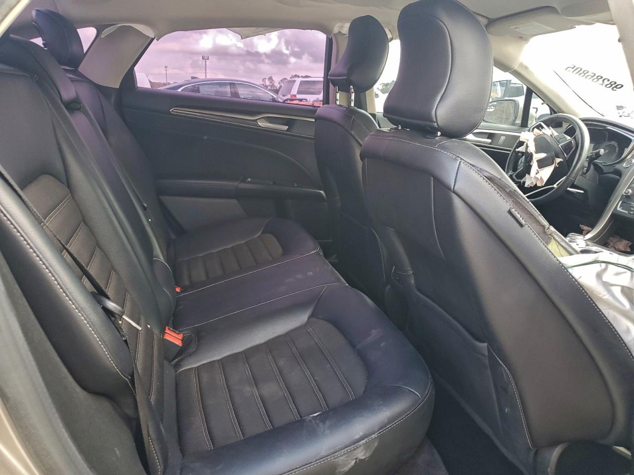 Ford Fusion Se Image 3