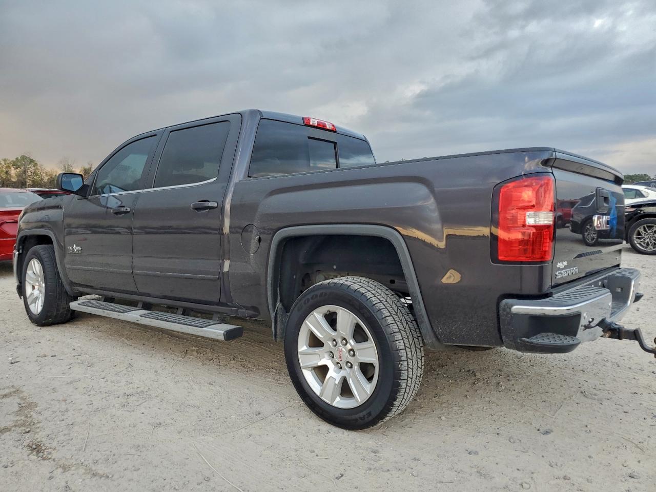 GMC Sierra C1500 Sle Image 6