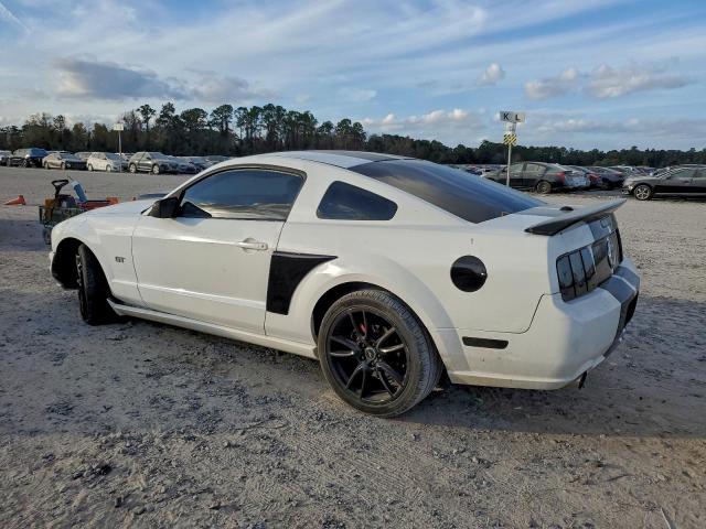 Ford Mustang Gt Image 2