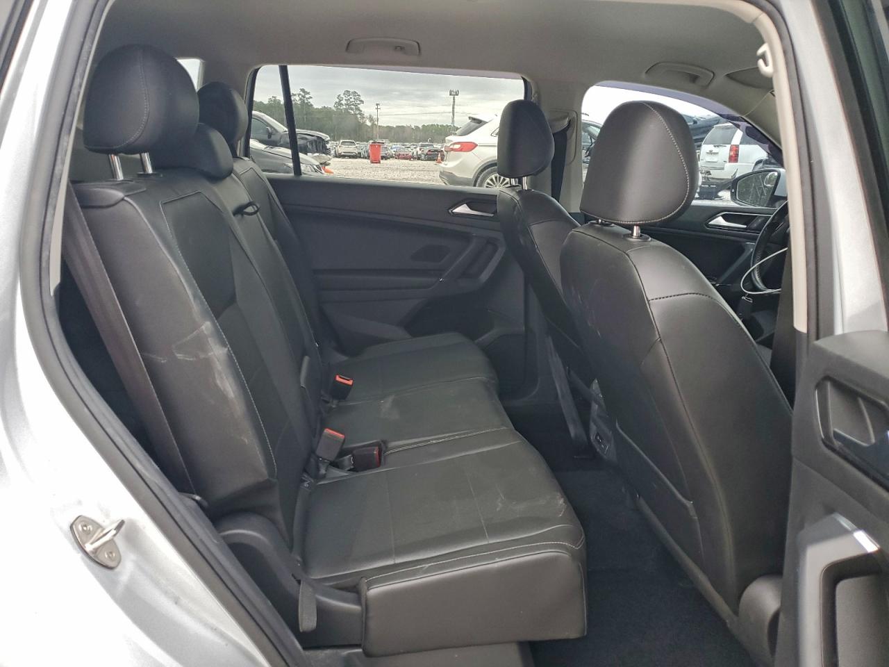 Volkswagen Tiguan Se Image 3