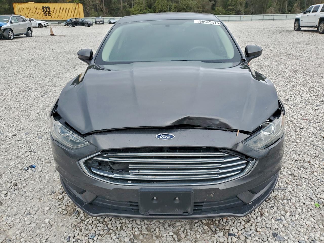 Ford Fusion Se Image 5