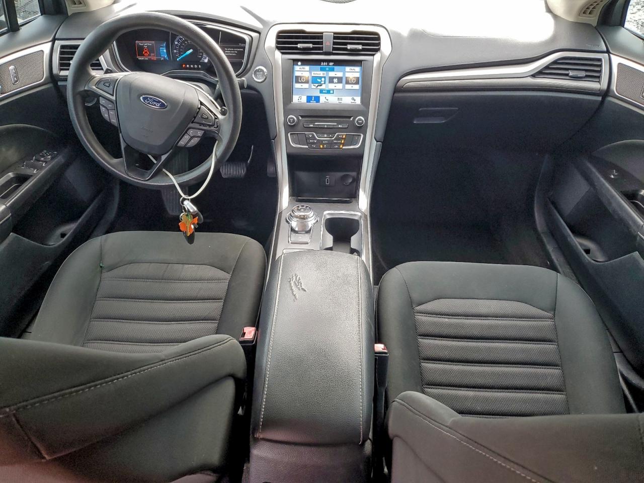 Ford Fusion Se Image 6