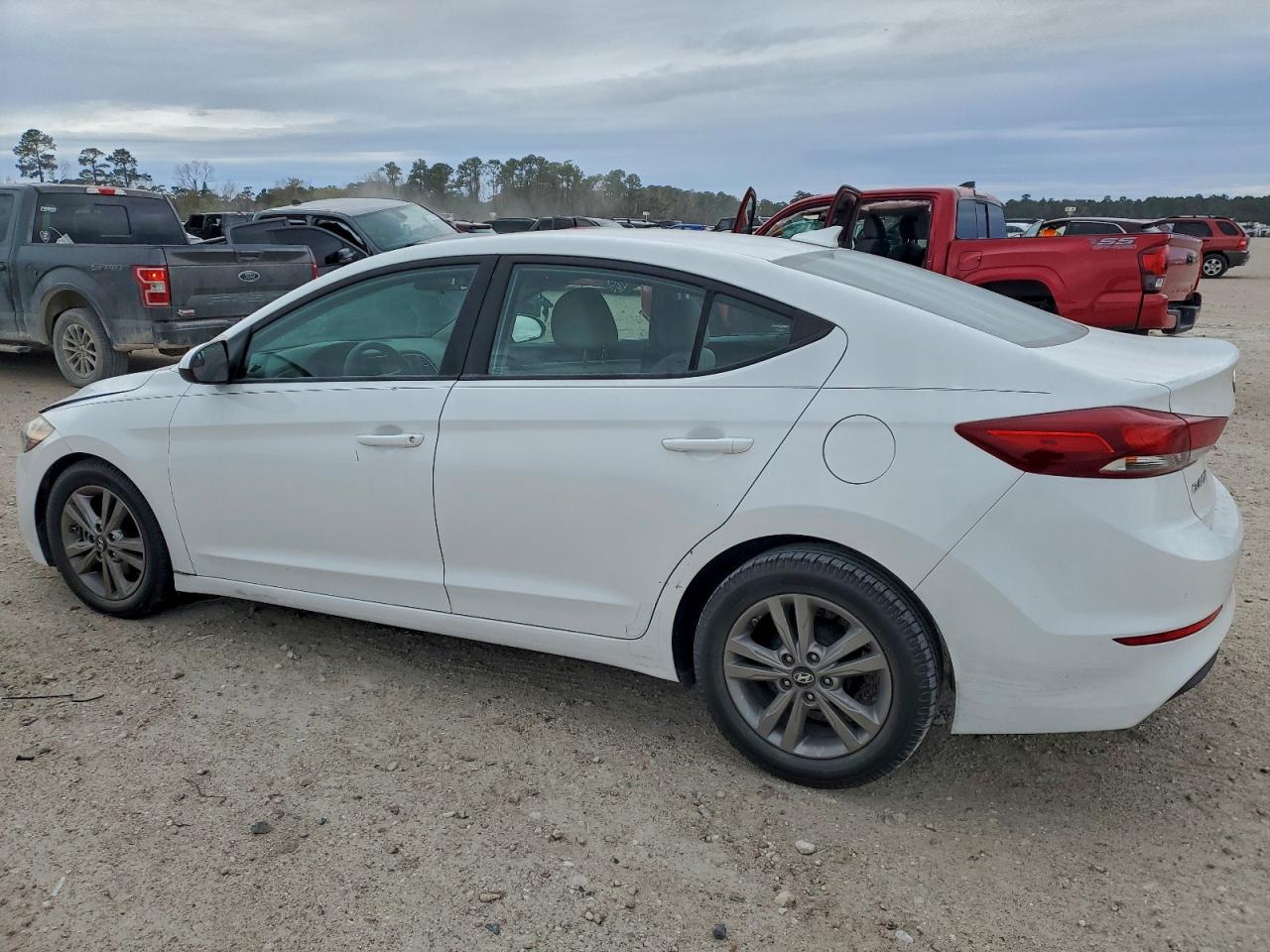 Hyundai ELANTRA Se Image 10