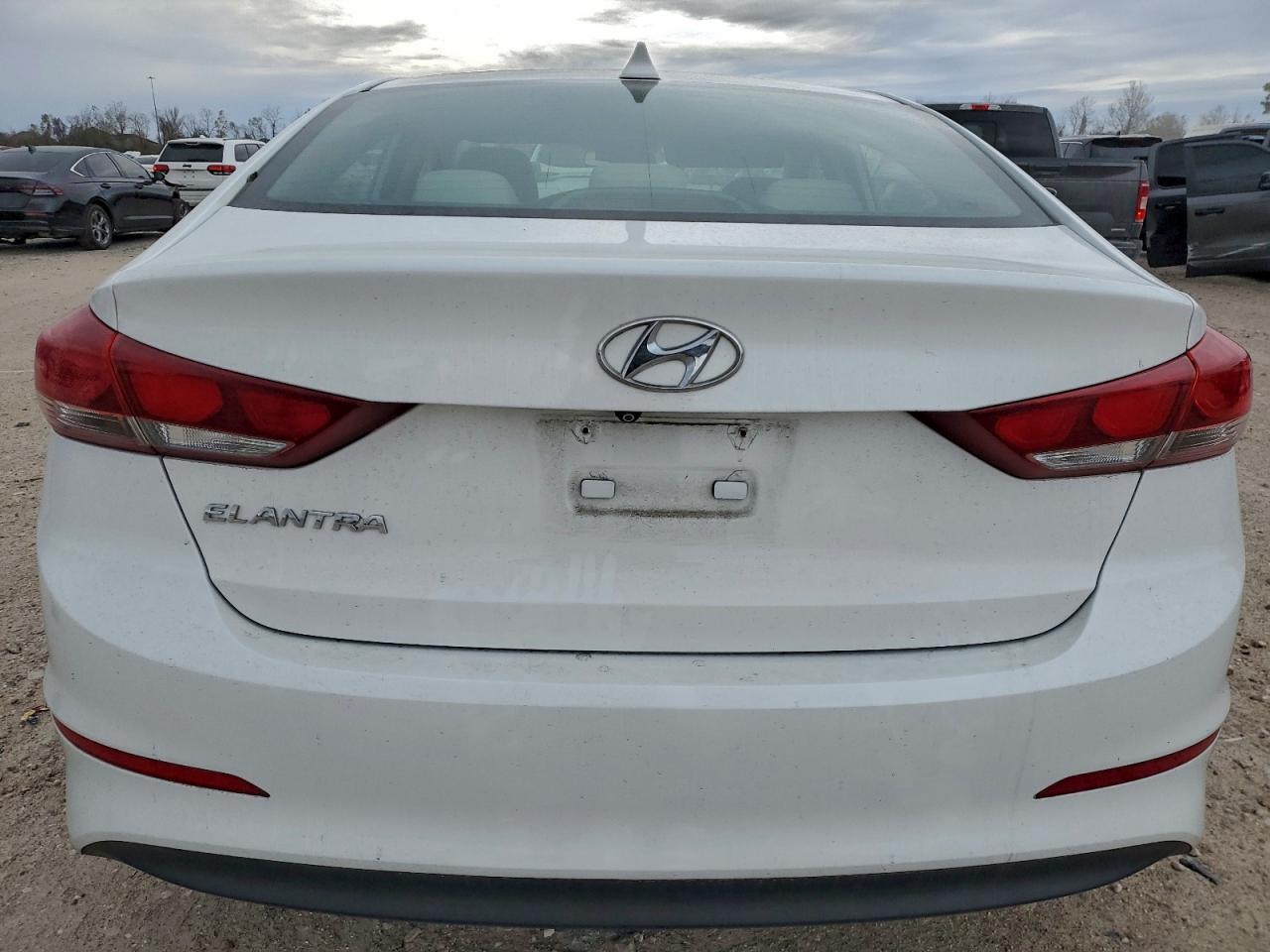 Hyundai ELANTRA Se Image 4