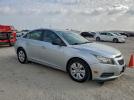 Chevrolet Cruze Ls Image 2