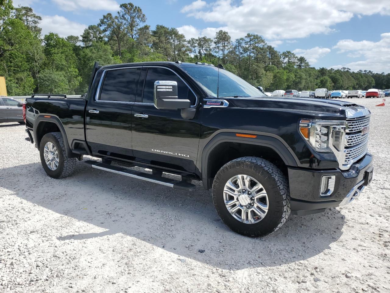 GMC Sierra K2500 Denali Image 9