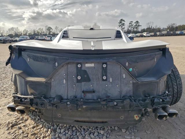 Chevrolet Corvette Stingray 2lt Image 2