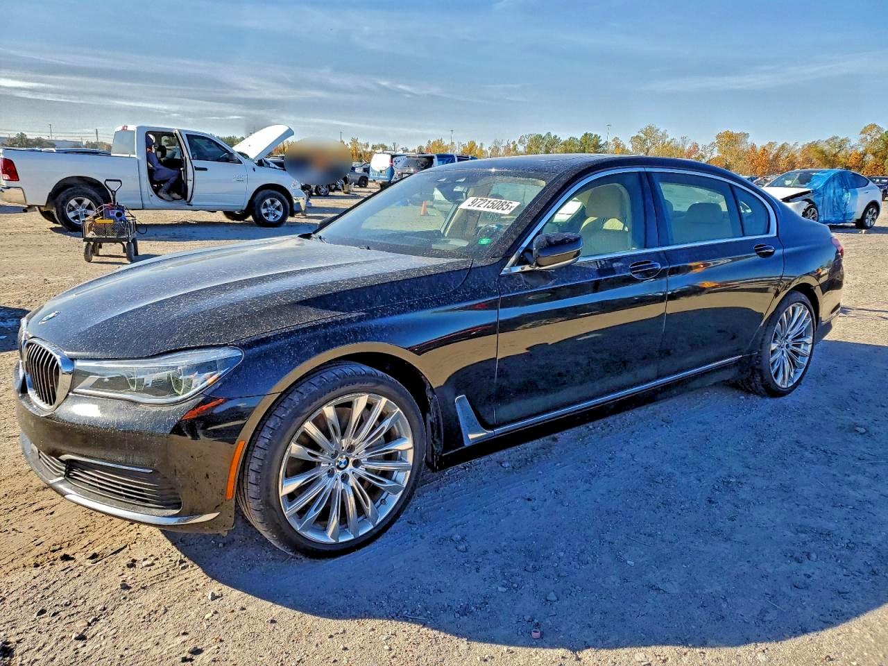 BMW 7 Series I Image 1
