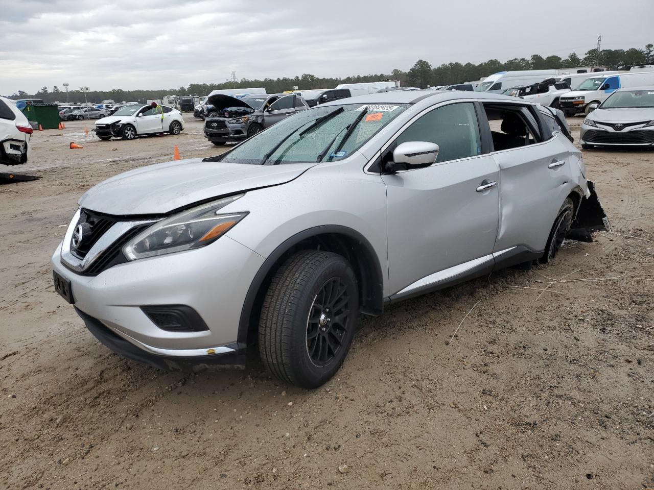 Nissan Murano S Image 1