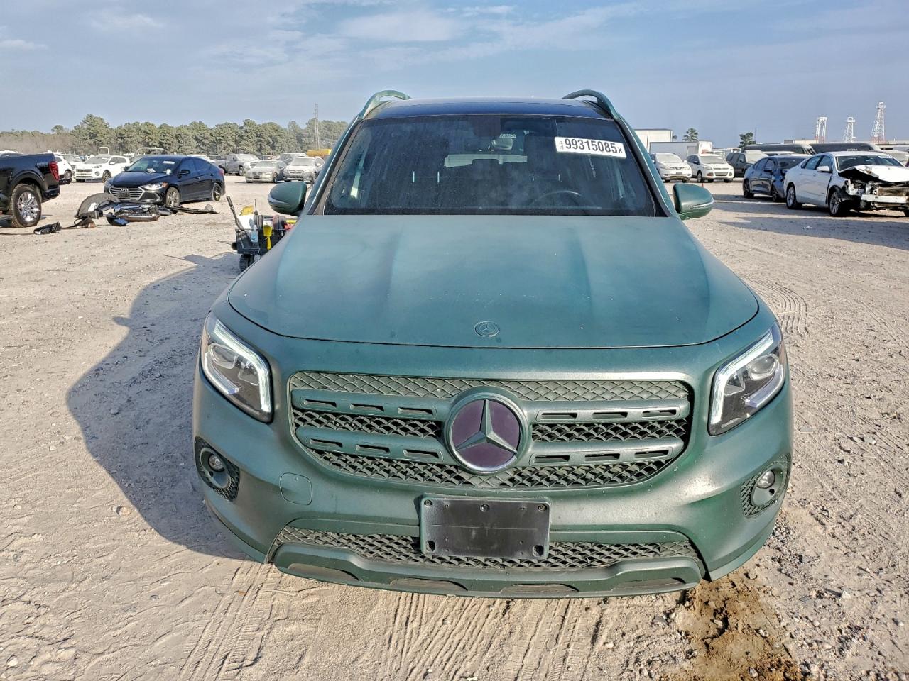 Mercedes-Benz GLB 250 Image 11