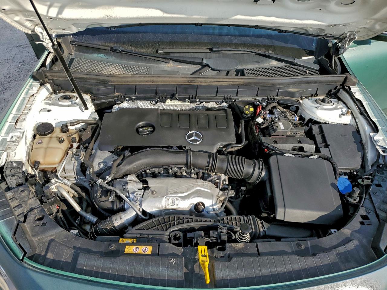 Mercedes-Benz GLB 250 Image 9