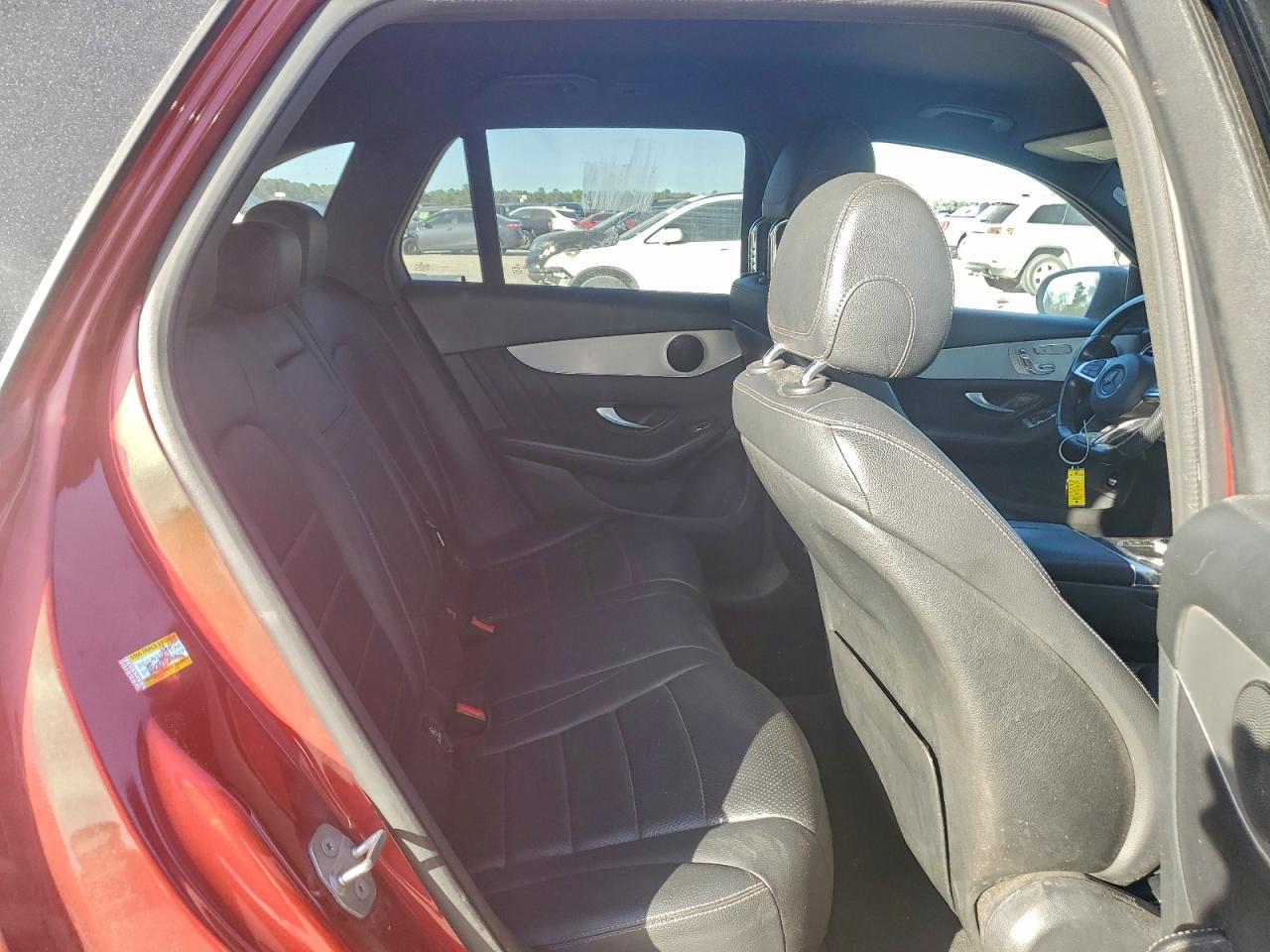 Mercedes-Benz GLC 300 Image 7