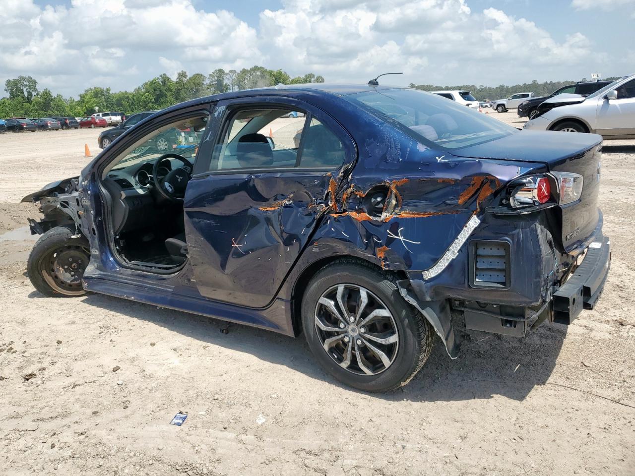 Mitsubishi Lancer Es/es Sport Image 5