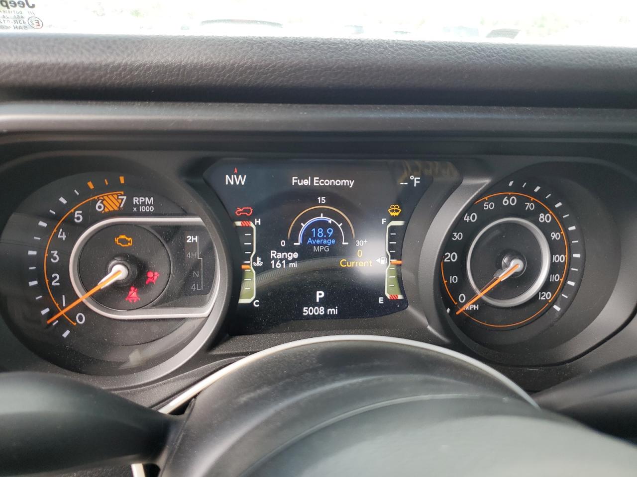 Jeep Wrangler Sport Image 10