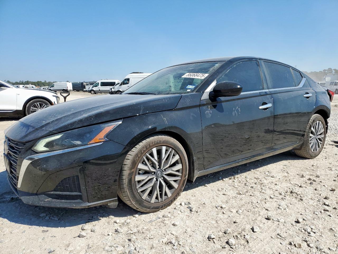 Nissan Altima Sv Image 1