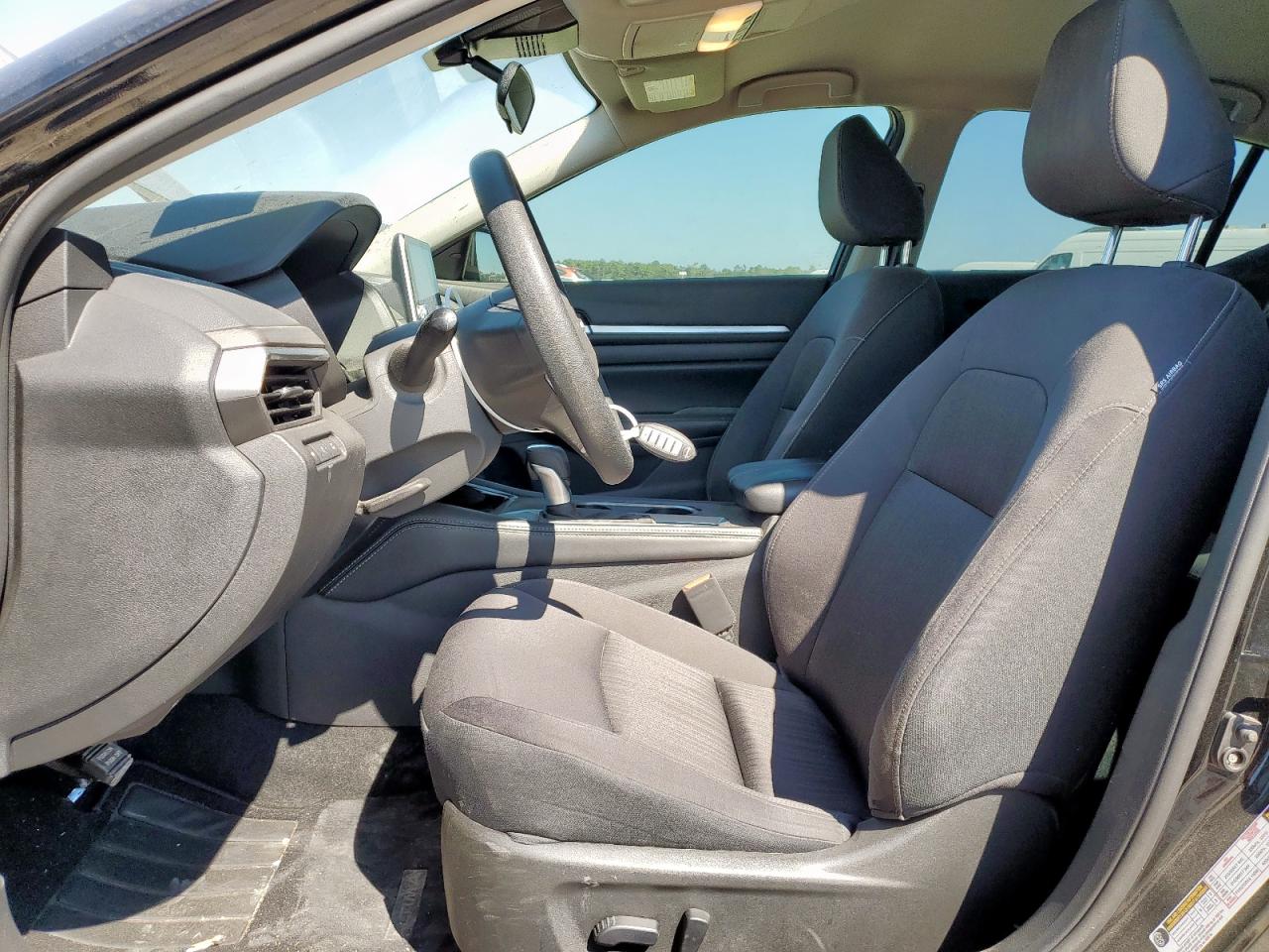 Nissan Altima Sv Image 5