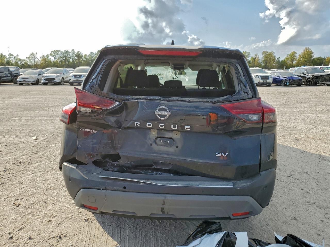 Nissan Rogue Sv Image 3