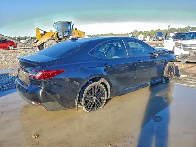 Toyota Camry Xse Image 10