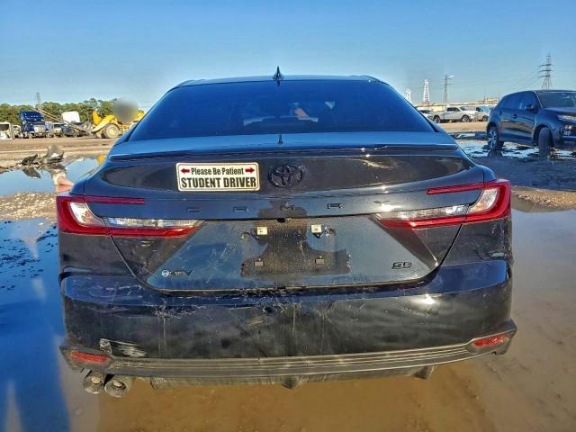 Toyota Camry Xse Image 9