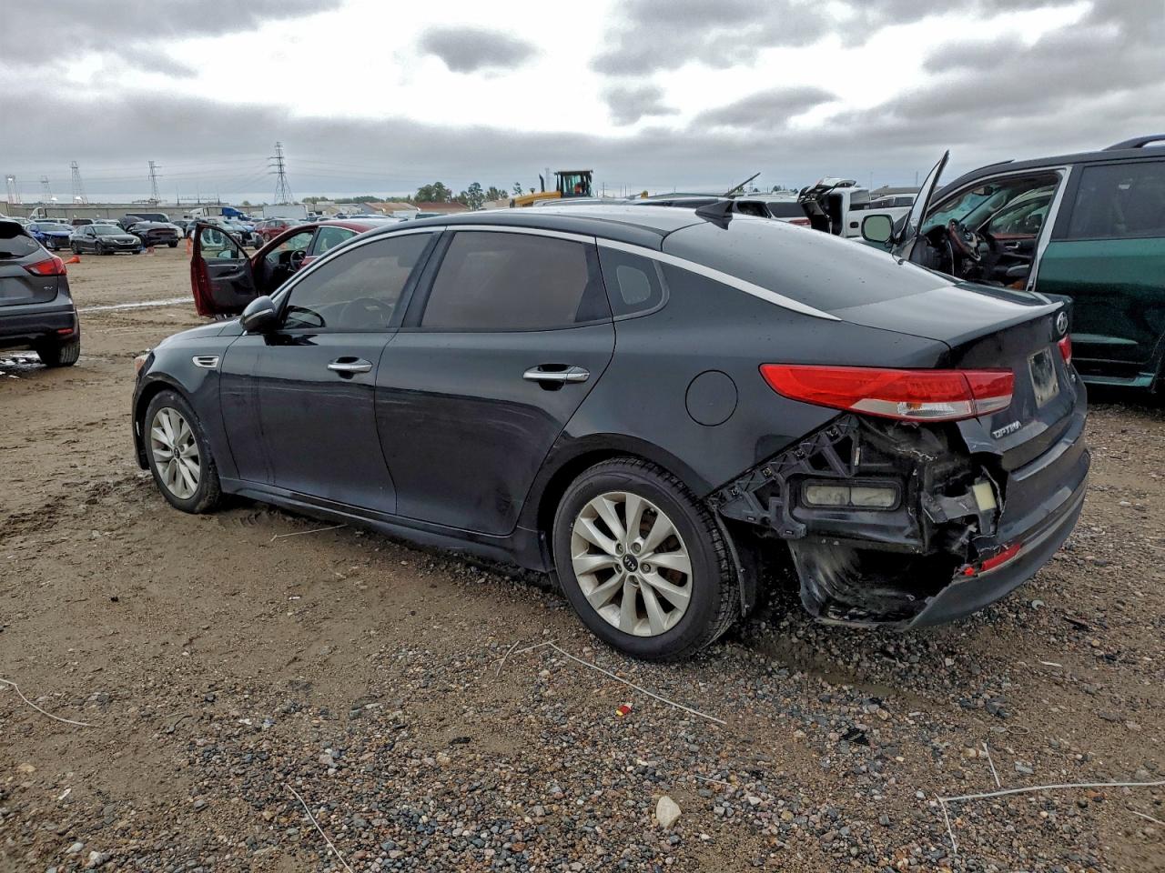 Kia Optima Ex Image 2