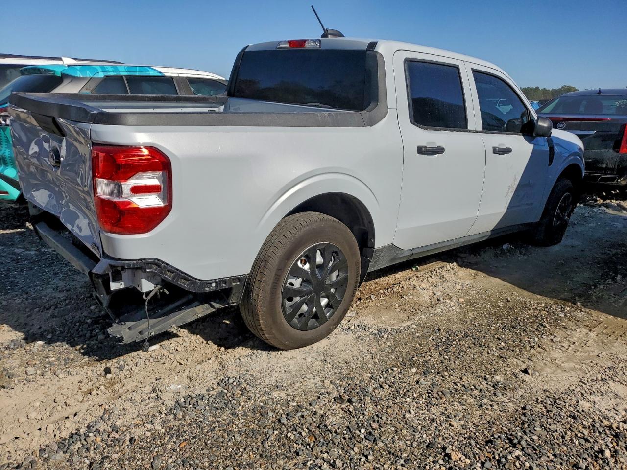 Ford Maverick Xl Image 6