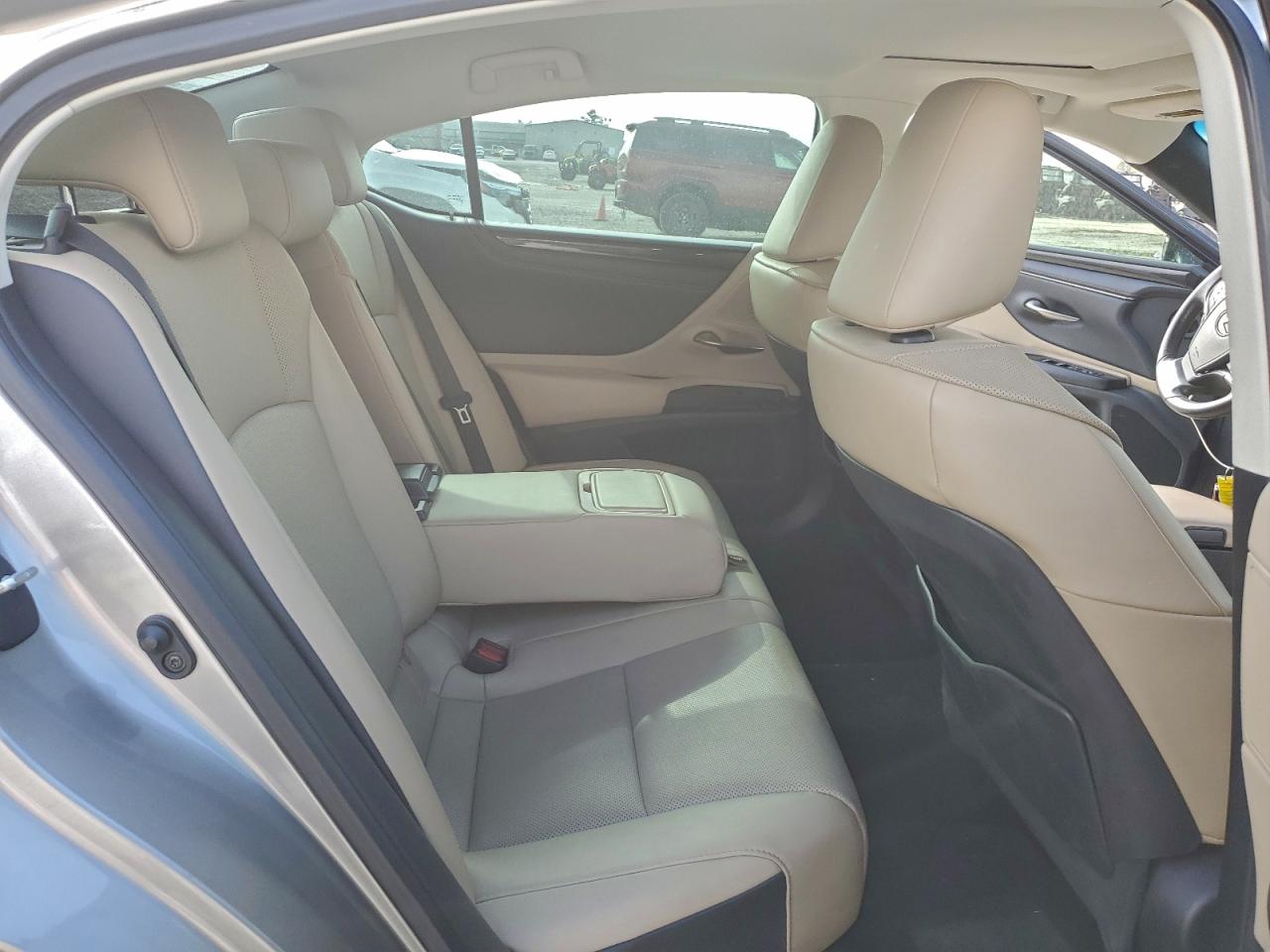 Lexus Es 350 Base Image 6