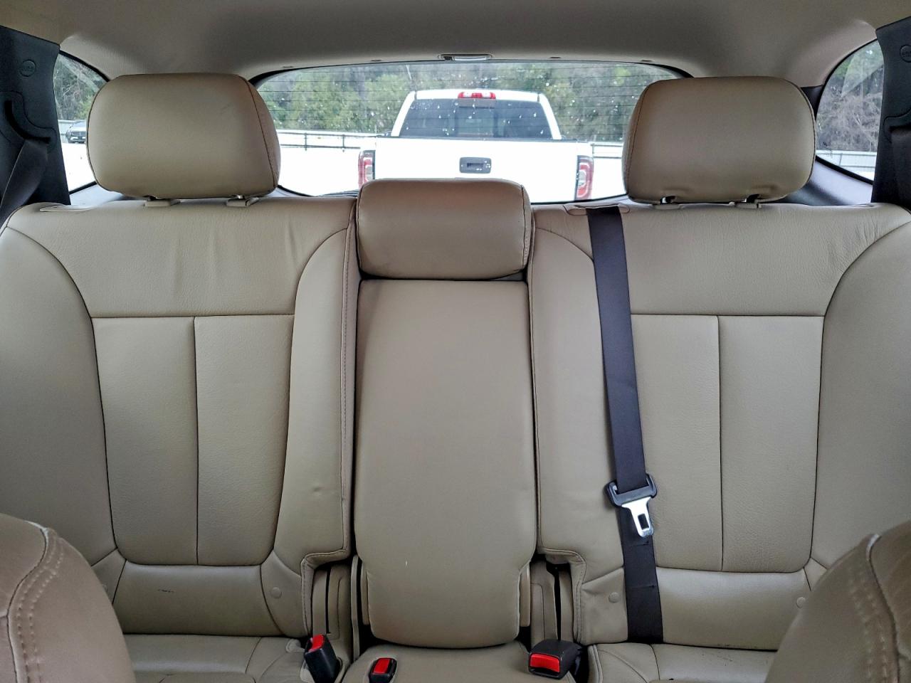 Hyundai SANTA FE Limited Image 12