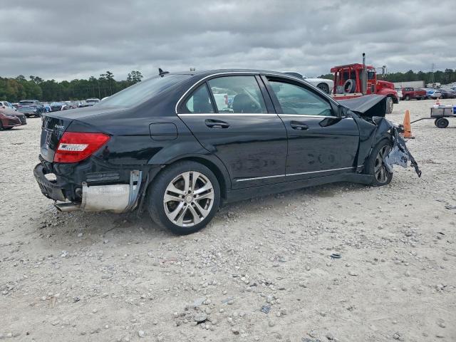 Mercedes-Benz C-Class 300 4matic Image 2