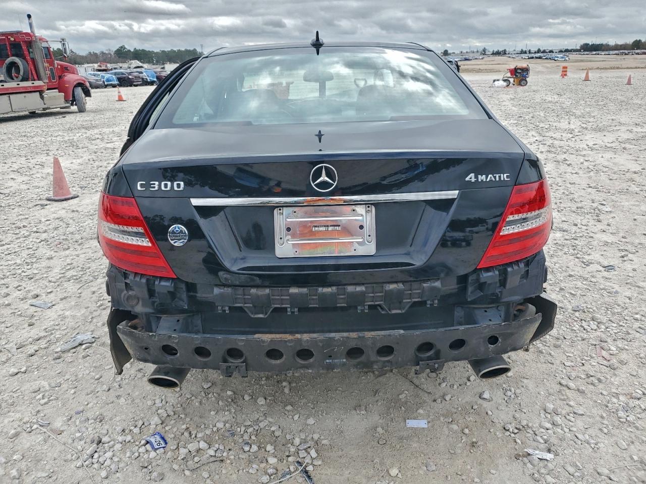 Mercedes-Benz C-Class 300 4matic Image 4