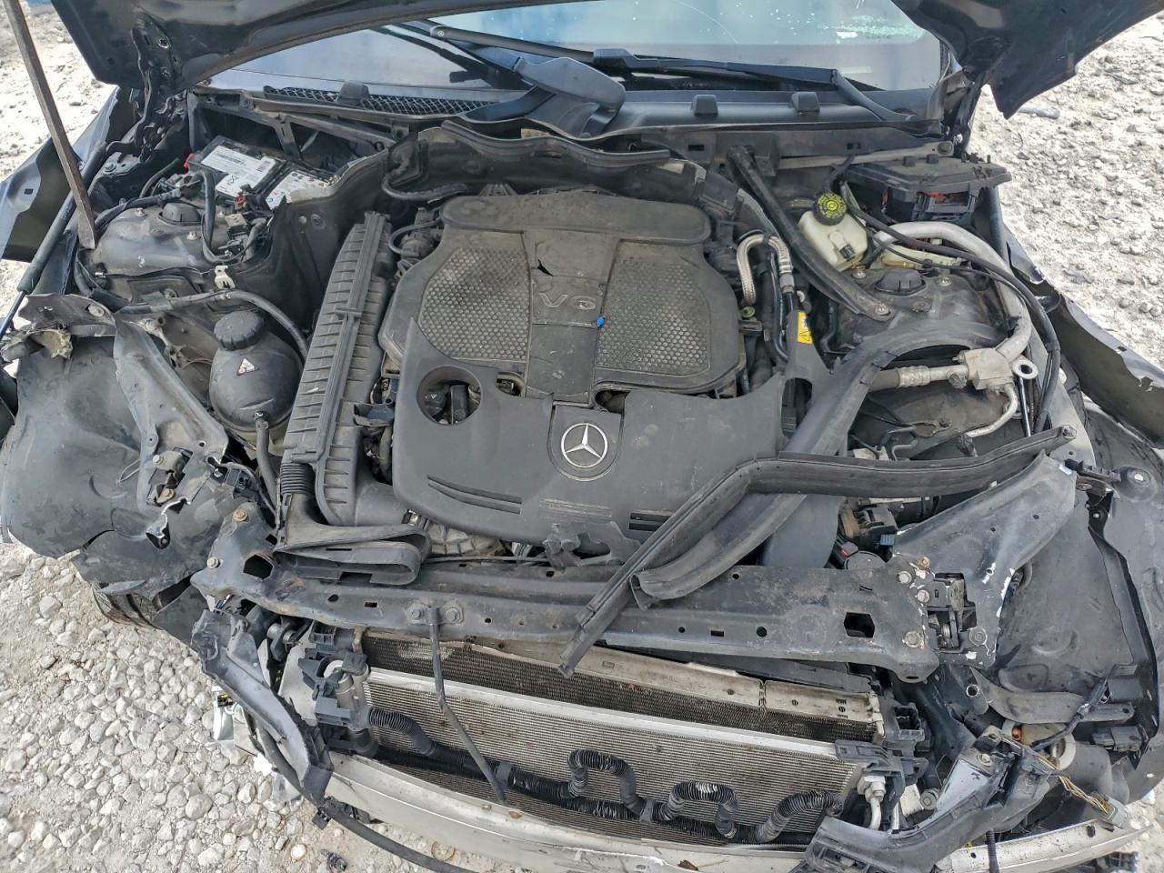 Mercedes-Benz C-Class 300 4matic Image 11