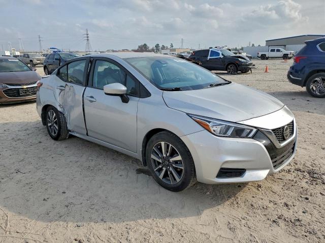 Nissan Versa Sv Image 8