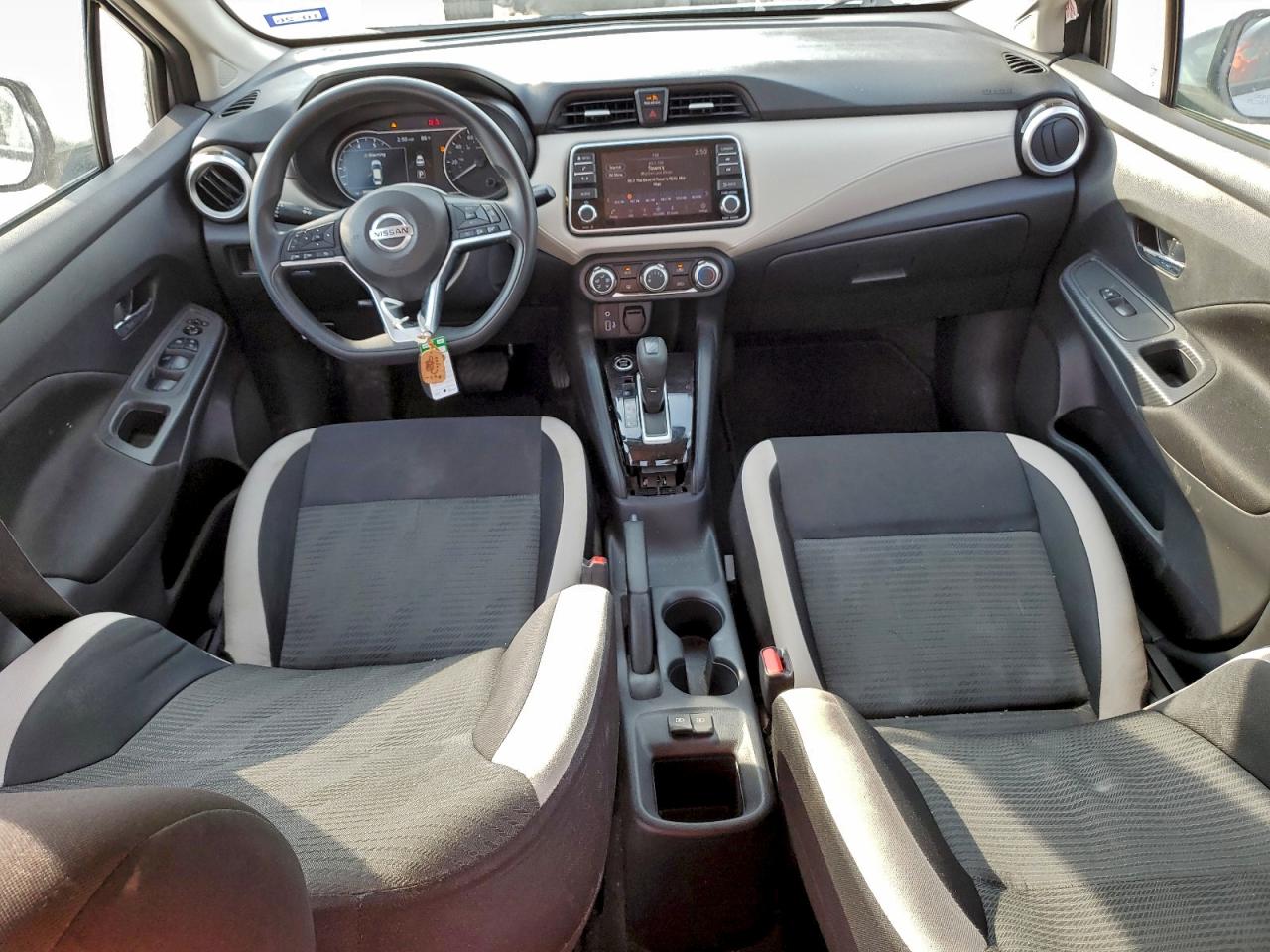 Nissan Versa Sv Image 5