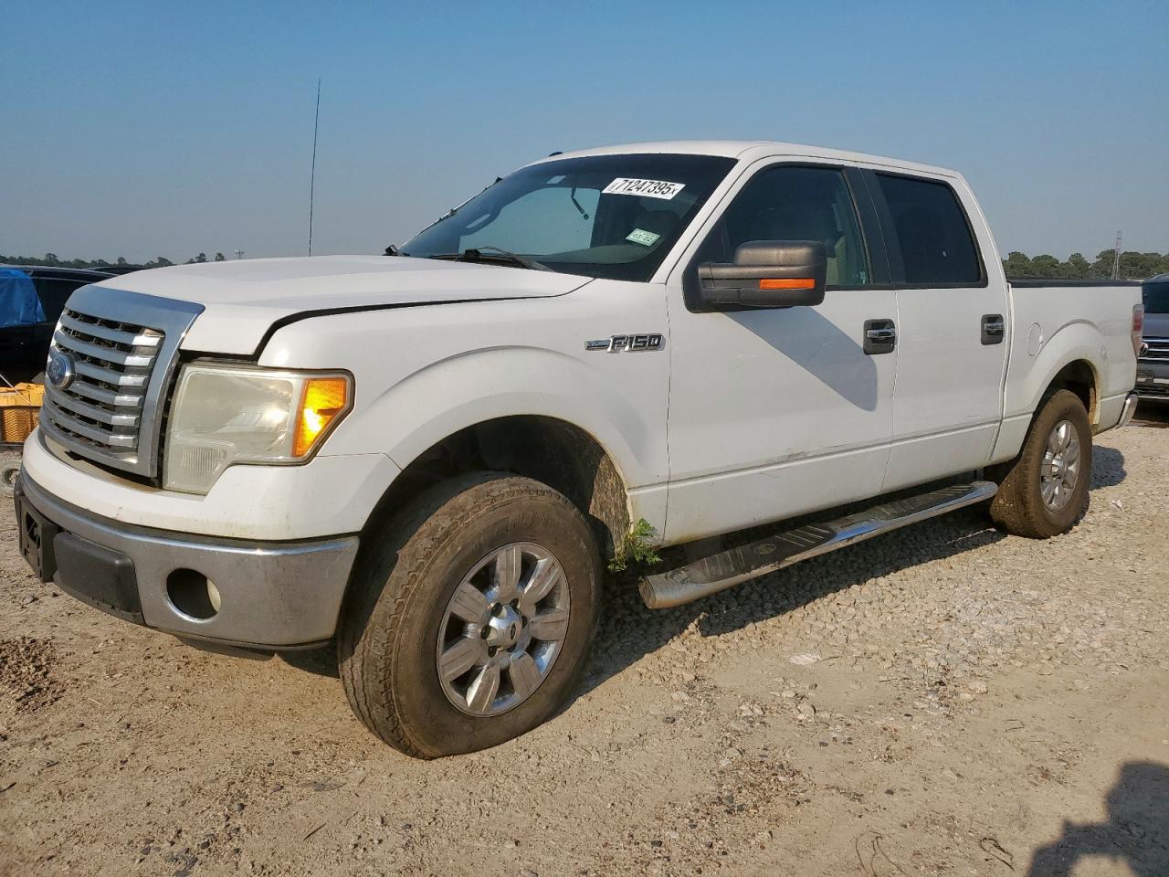 Ford F-150 Supercrew Image 1
